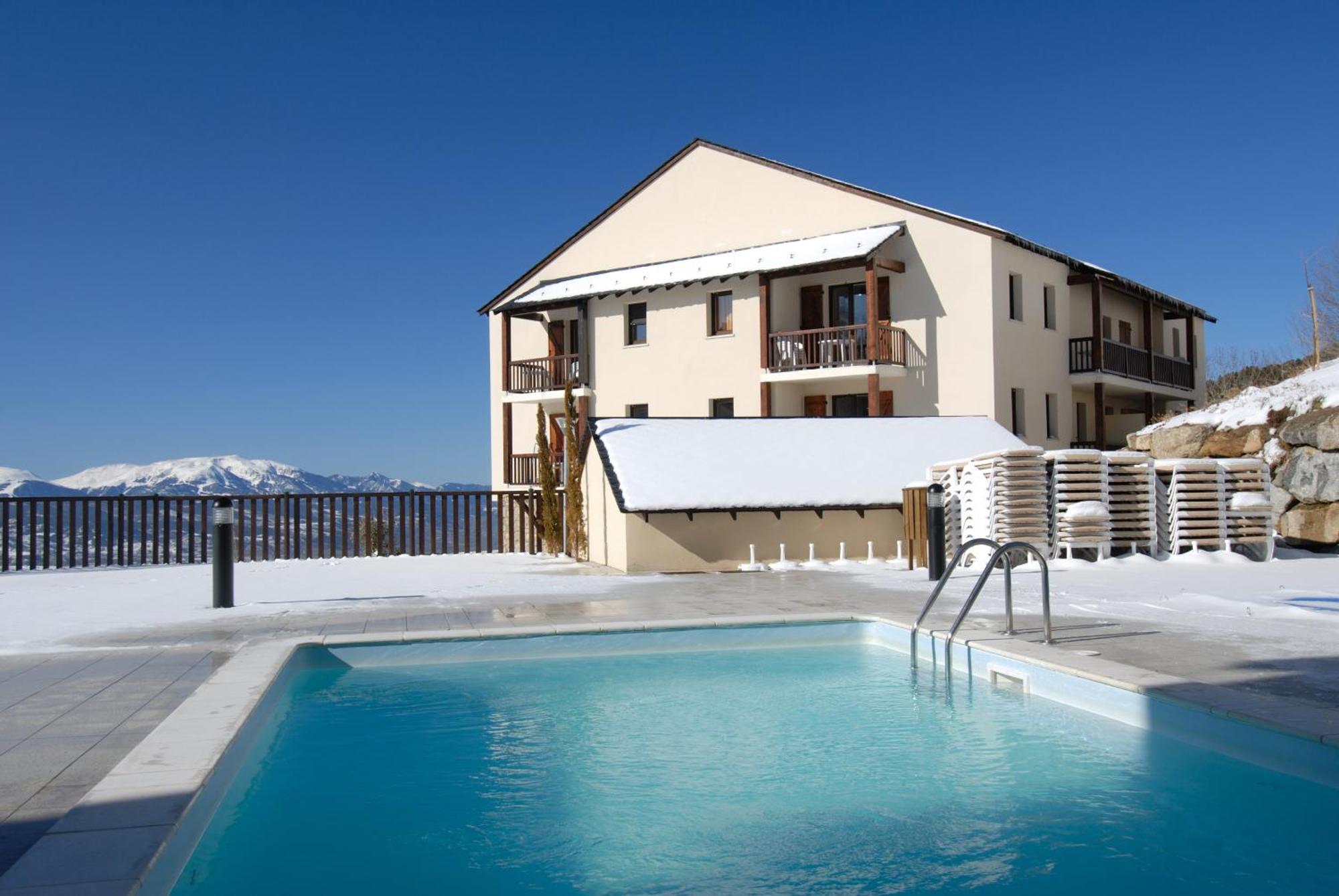 Residence Odalys Mille Soleils Font-Romeu-Odeillo-Via Eksteriør billede