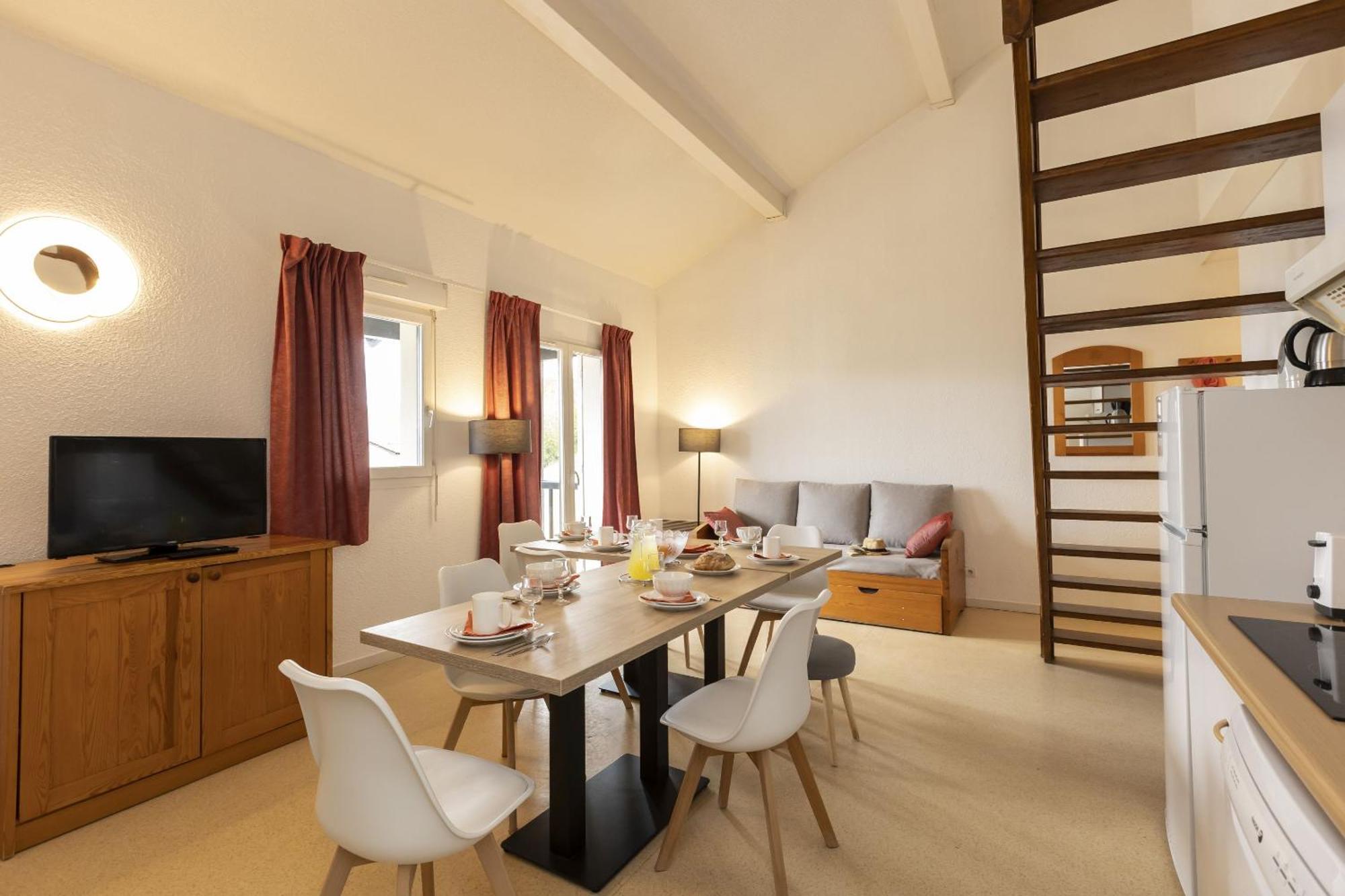Residence Odalys Mille Soleils Font-Romeu-Odeillo-Via Eksteriør billede