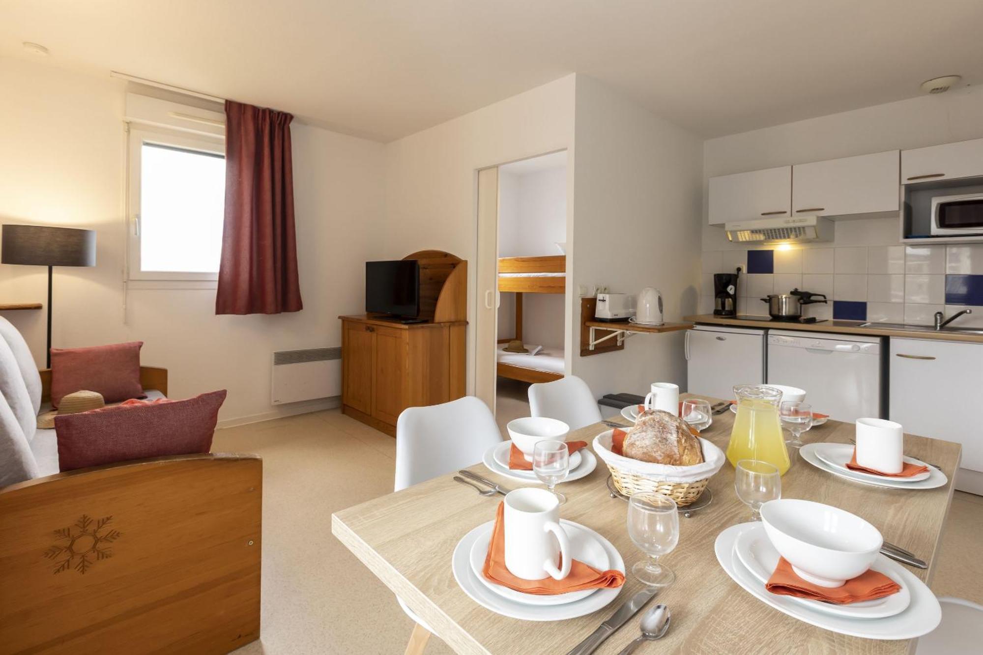 Residence Odalys Mille Soleils Font-Romeu-Odeillo-Via Eksteriør billede